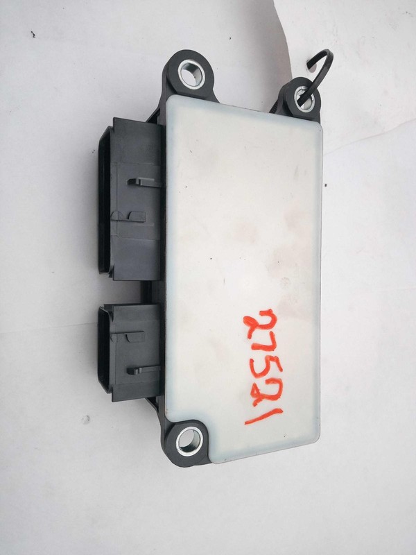 Used Air Bag Module fits: 2015 Chevrolet Colorado Air Bag on transmission tunnel