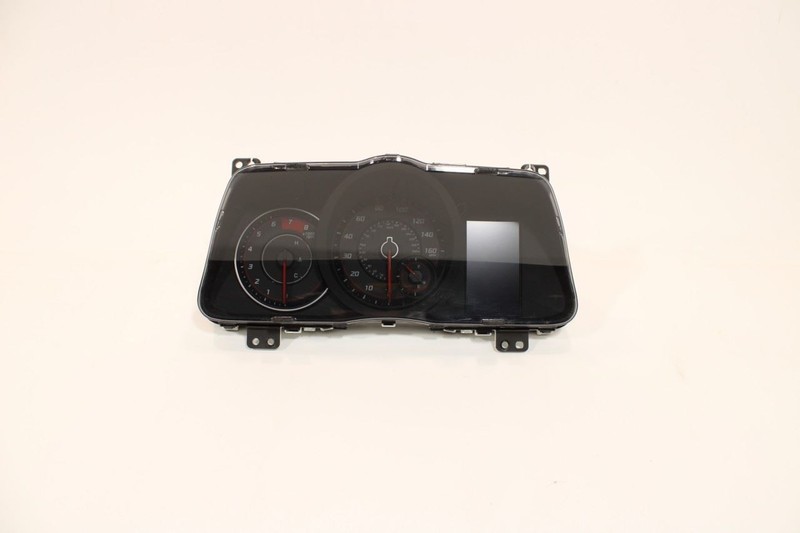 2021-23 Hyundai Elantra Speedometer Instrument Cluster 63k Miles 94011AA090 OEM