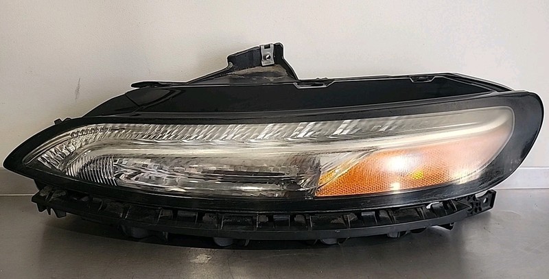14 - 18 Jeep Cherokee LH Left Driver Side LED Turn Signal DRL Headlight OEM