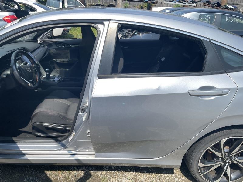 16-21 HONDA CIVIC LEFT ROCKER W/POST SILVER PC:NH830M FWD SEDAN 76K -Si- 56627