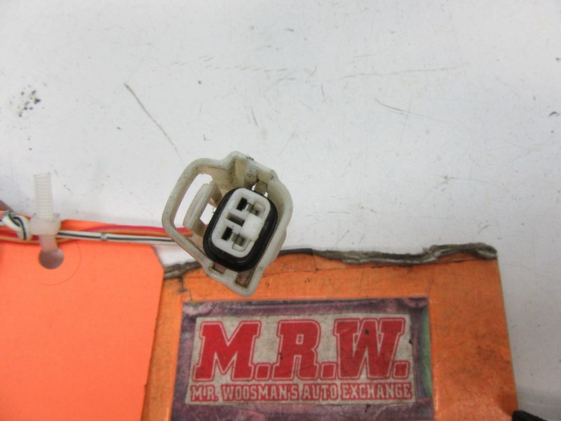 WIRE PLUG CONNECTOR HEADLIGHT HEAD LIGHT BALLAST COMPUTER LIGHT CONTROL XENON