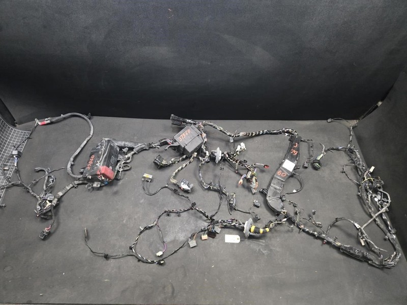 Engine Room Wiring Harness 2018 Range Rover Velar LR095565 2019 2020