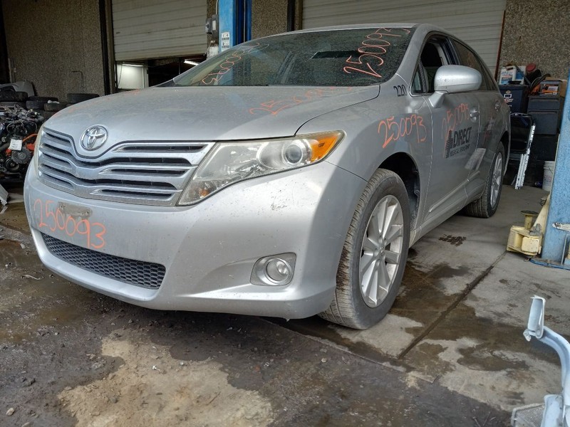 Front Bumper Fog Lamps Fits 09-12 VENZA 566570