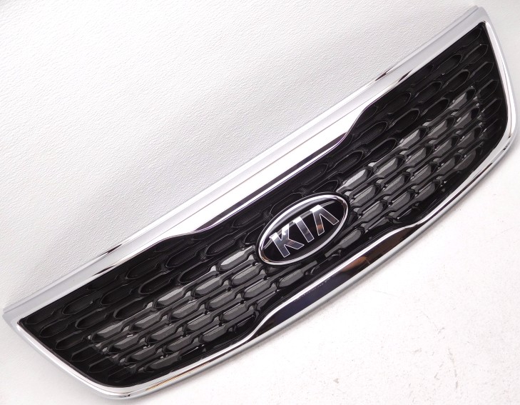 Genuine OEM 2014-2015 Kia Sorento Grille 863501U500
