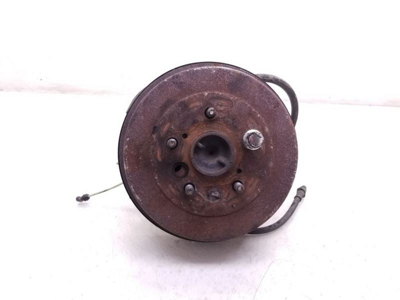 92-01 TOYOTA CAMRY REAR DRIVER LEFT KNUCKLE STUB WITHOUT ABS