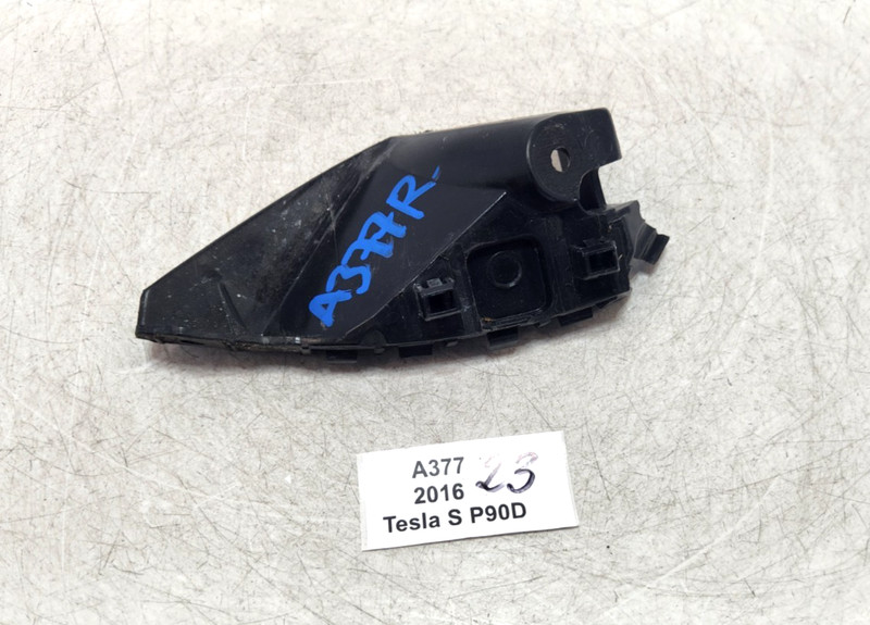 ✅ 12-20 OEM Tesla Model S Front Right Passenger Side Bumper Fender Bracket 19k