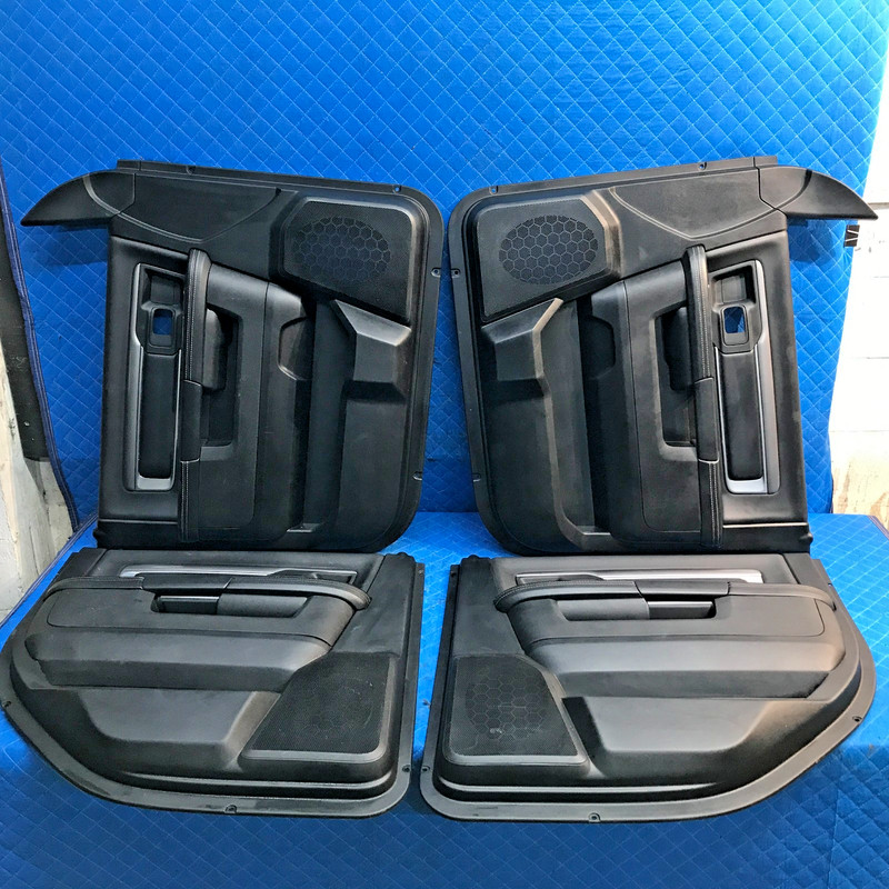 13-23 Ram 1500 Classic 5-Lug Crew Cab Left Right Front Rear Door Trim Panel Set