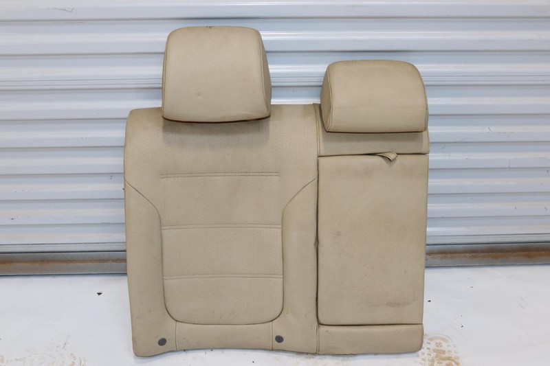 2011-2014 VOLKSWAGEN JETTA REAR SECOND ROW RIGHT SIDE UPPER BACKREST CUSHION OEM