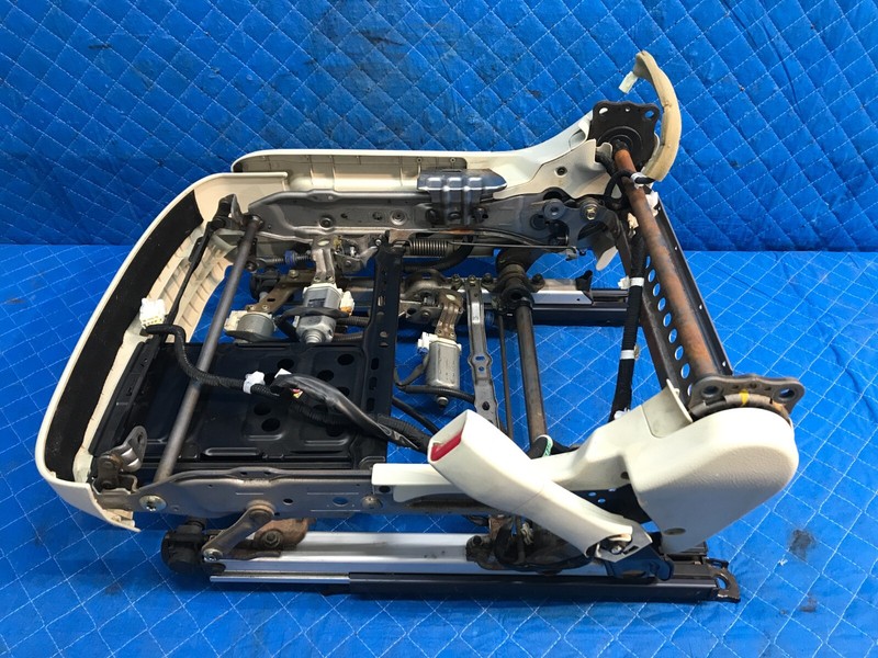 01-06 Lexus LS430 Front Right RH Passenger Seat Track Rail Frame OEM Ivory LK03