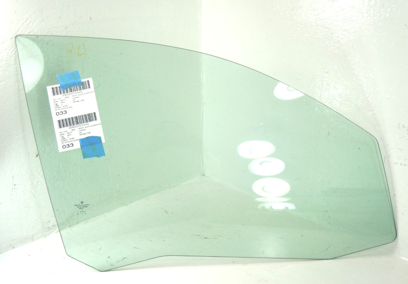 2004-2008 Chrysler Pacifica Front Door Window Glass Passenger Right OEM