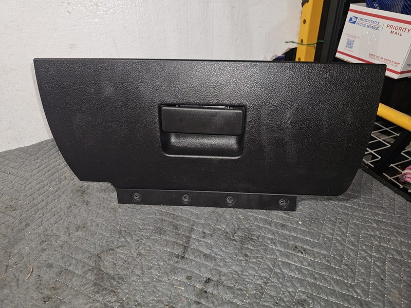 2010–2014 FORD MUSTANG GLOVE BOX STORAGE COMPARTMENT BLACK OEM 44ZG-2890