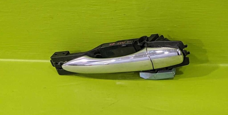 11 12 13 M37 PASSENGER RIGHT REAR EXTERIOR DOOR HANDLE OEM 3802-72