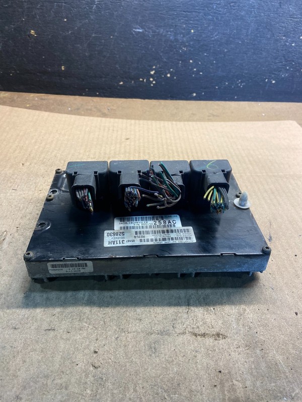 2008 Jeep Grand Cherokee 5.7L Engine Computer Module ECU p05187311ah Z8641 DG