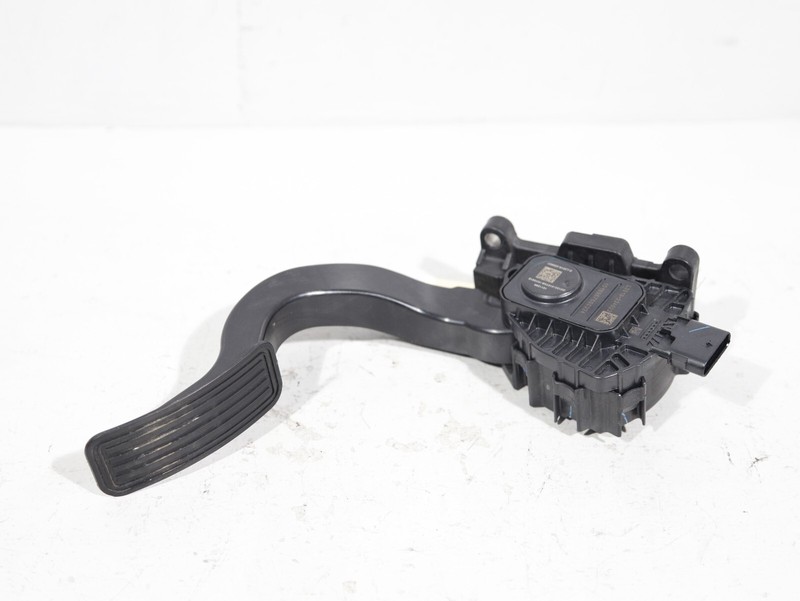OEM Tesla Model 3 Accelerator Pedal 2017-2023 Throttle Pedal Used - Tested
