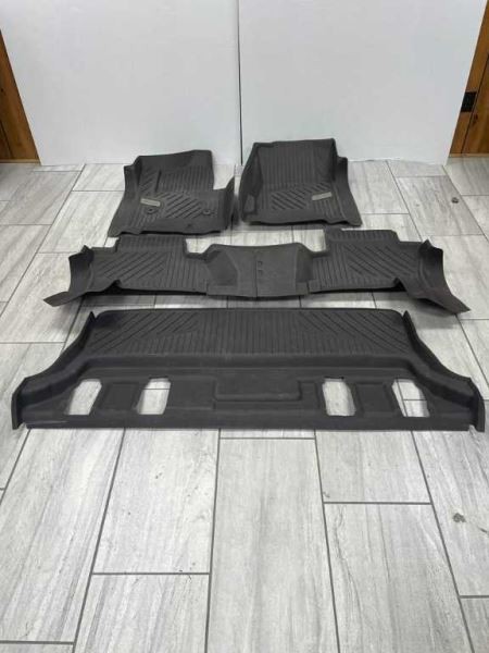 Set of Floor Mats Fits 2016 Yukon Denali 559061