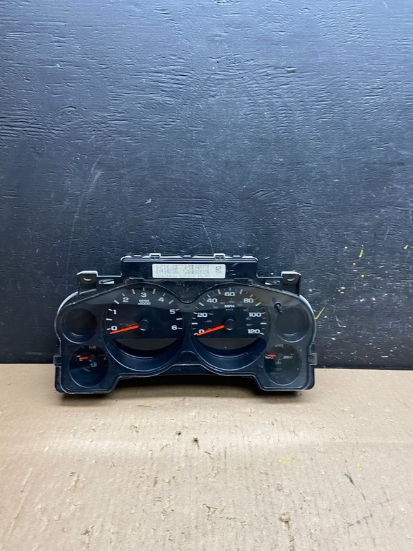 2007 to 2014 Chevrolet Silverado Sierra Cluster Gauge Speedometer ECM T5976 DG