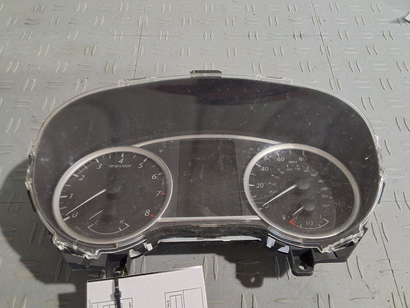 2017-2019 Nissan Sentra Speedometer Instrument Cluster 1.8L MPH