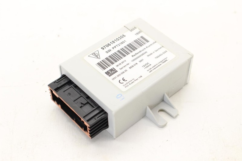 10-13 Porsche Panamera TPMS Module 97061810305