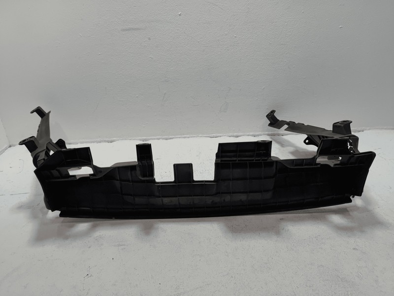 2016-2018 HONDA PILOT FRONT RADIATOR SUPPORT LOWER AIR GUIDE COVER OEM