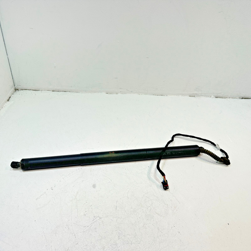 2015-2018 AUDI Q3 TAILGATE LIFTGATE LEFT OR RIGHT POWER LIFT CYLINDER STRUT OEM