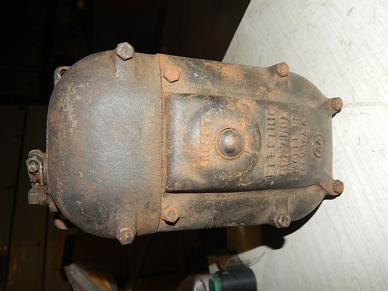Electric Control Model 93 93-201A 125V 10A A.C. *FREE SHIPPING*