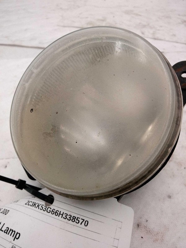 Used Driving Light fits: 2006 Chrysler 300 Fog-Driving Grade A