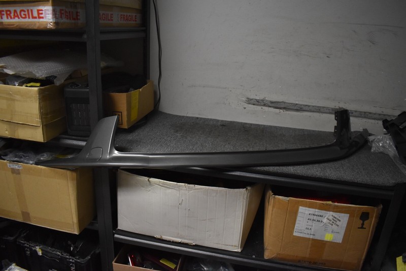 2022 PORSCHE MACAN BASE LOWER BUMPER TRIM FACTORY OEM 95B-827-555