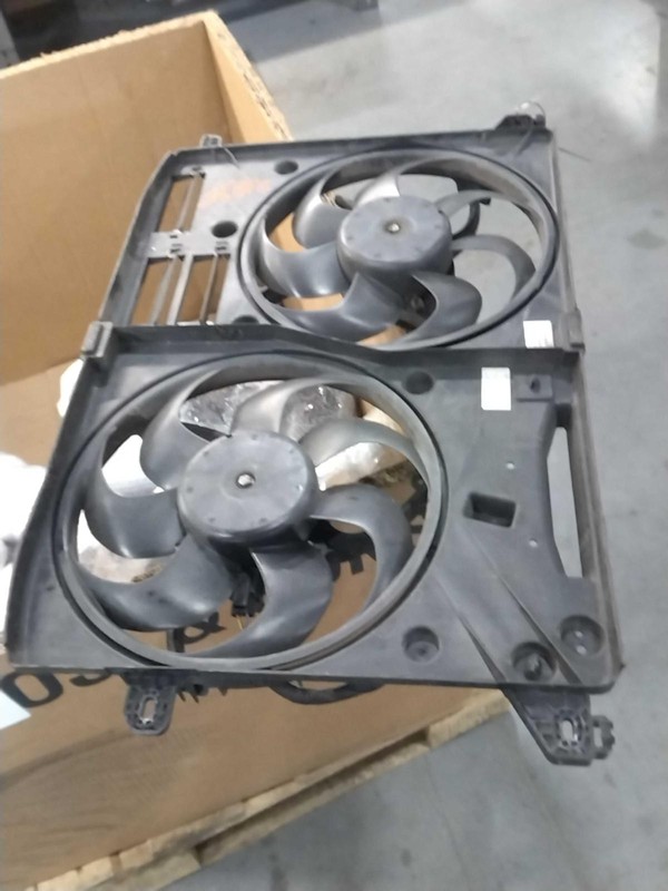 2017 Ford Fusion Engine Cooling Fan Motor OEM Maroon 123K Miles FG938C607AA