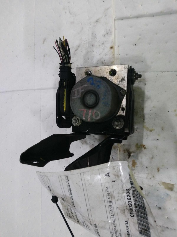 2016 Nissan Murano ABS Pump & Motor Assembly OEM 476605AA1A 123K Miles