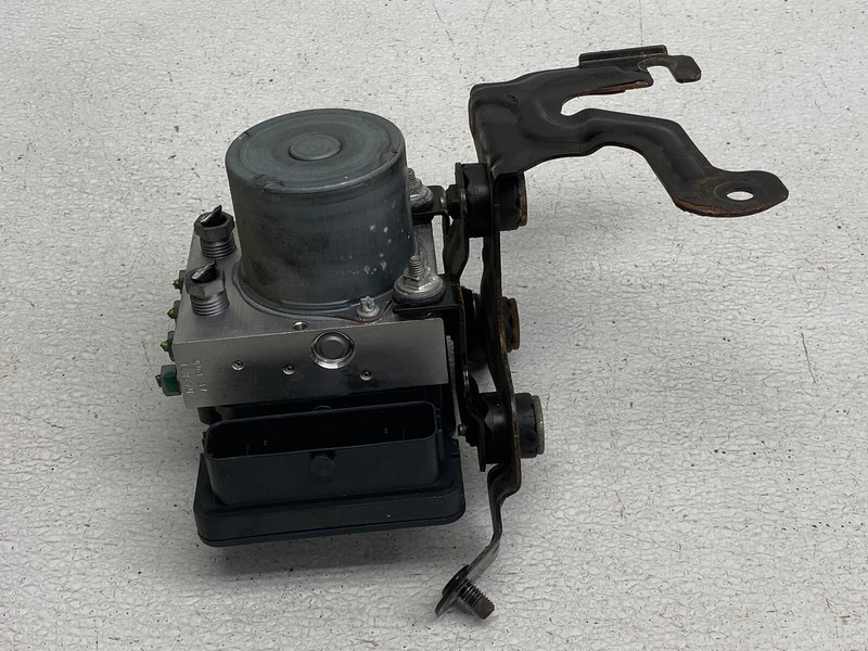2017-2020 JAGUAR F-PACE ABS ANTI LOCK BRAKE PUMP OEM LOT668
