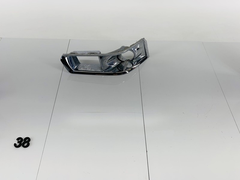 08-14 CADILLAC CTS FRONT RIGHT SIDE BUMPER LOWER FOG LIGHT LAMP BEZEL OEM