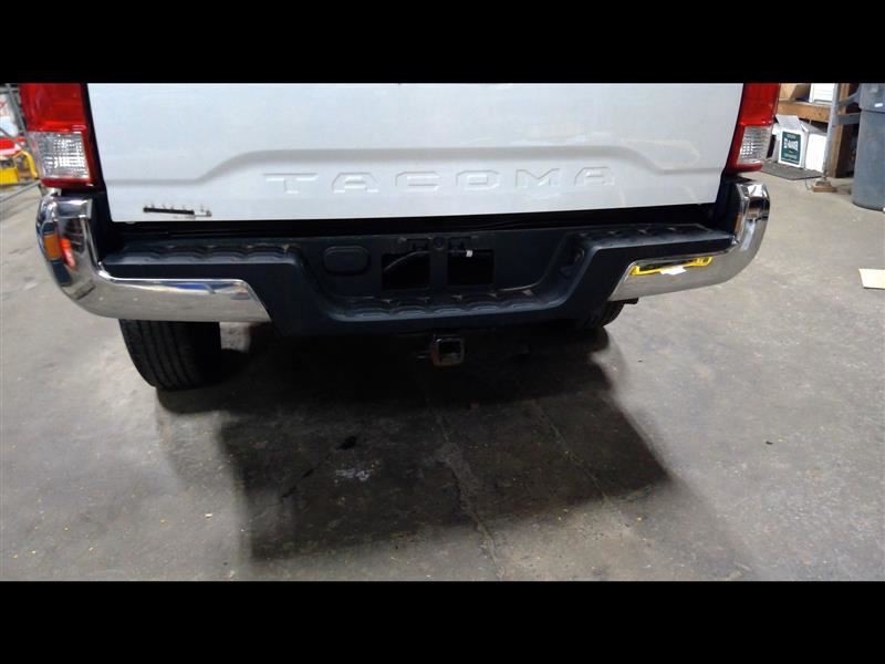 Rear Bumper Chrome Ends Without Tow Package Fits 16-23 TACOMA 1141013