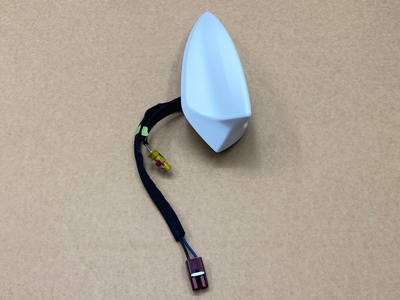 2020-2023 CADILLAC CT5 ROOF RADIO SHARK FIN ANTENNA OEM LOT797