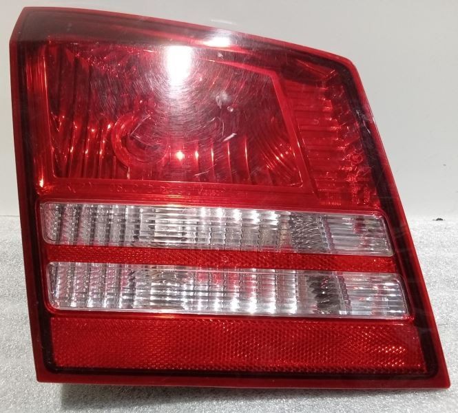 2010-2020 Dodge Journey LH Driver Side Inside Taillight Incandescent 4806369AF