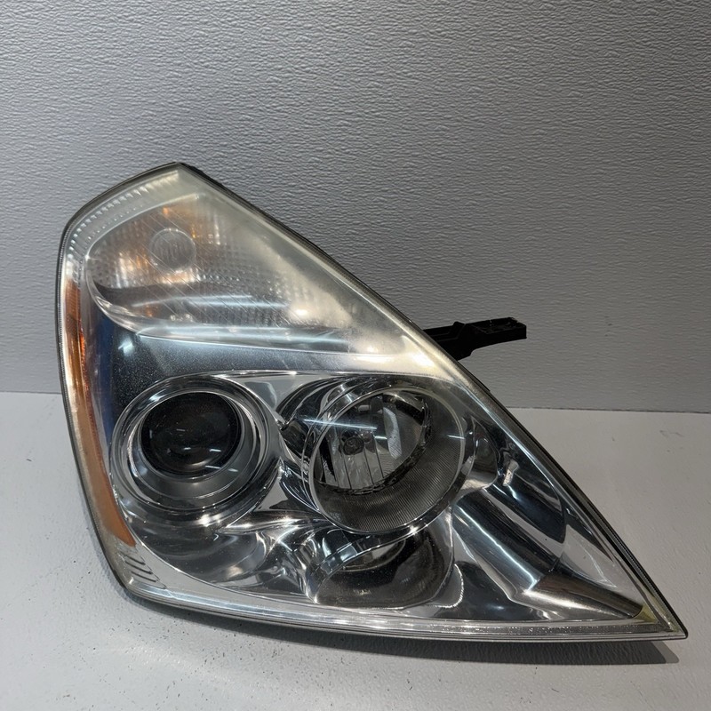 2008-2012 Kia Sedona Right RH Passenger Side Headlight Halogen OEM