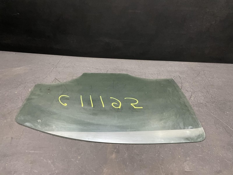 Rear Left Door Window Glass 2019 Chevrolet Sonic 95229724 2012 - 2017 2018 2020