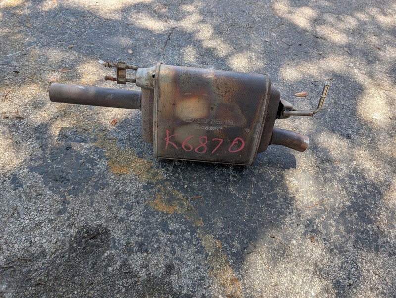 Center Exhaust Muffler 2017 Kia Soul 28600-B2600 2018 2019