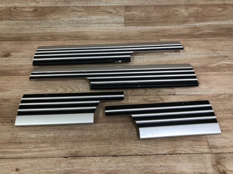 RANGE ROVER HSE L322 OEM SET OF FRONT AND BACK DOOR ENTRANCE STEP PLATE COVER