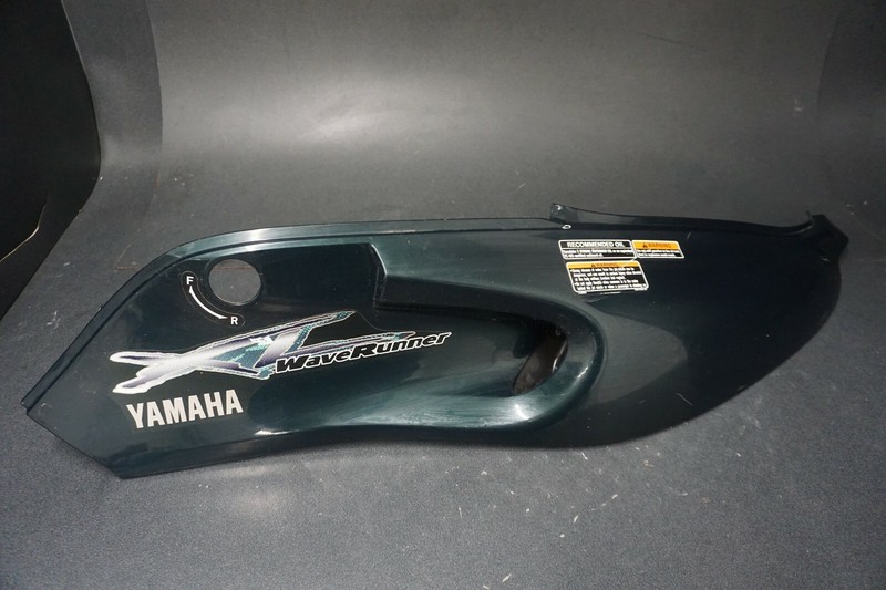 1998-1999 XL WaveRunner Yamaha Jetski OEM Plastic Right Hand Side Cover Panel
