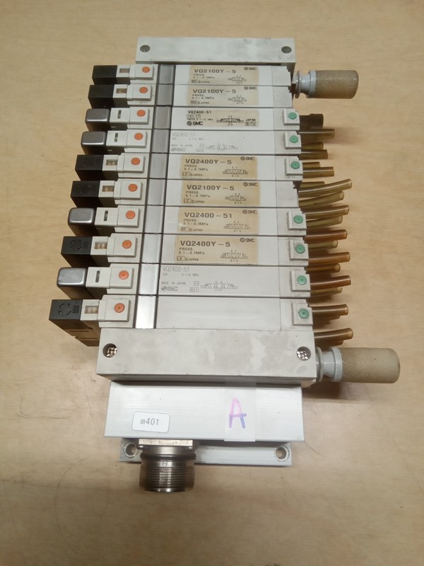 SMC Valve Bank W/ 3) VQ2100Y-5 4) VQ2400-51 2) VQ2400Y-5 Solenoid Valve