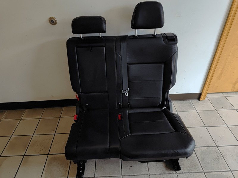 2021 VOLKSWAGEN ATLAS REAR LEFT SIDE UPPER BACK CUSHION SEAT W/ ARMREST OEM