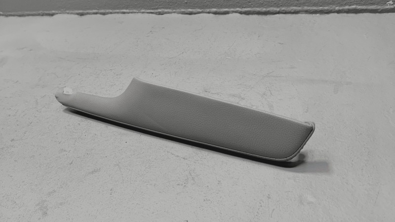 2018-2020 TOYOTA CAMRY REAR PASSENGER SIDE DOOR ARMREST ARM REST PANEL OEM