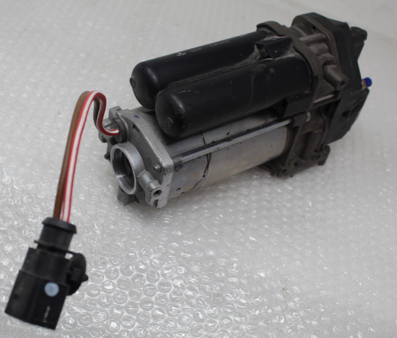 2016-20 Tesla Model X S Wabco air suspension twin compressor pump OEM 1044911-00