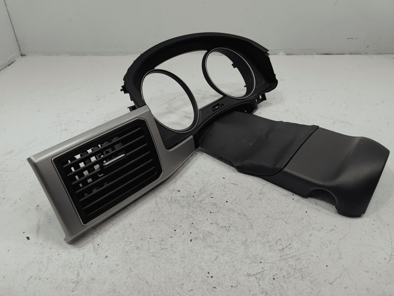 18-2019 VW ATLAS DASH CLUSTER SPEEDOMETER BEZEL W/COLUMN COVER & VENT GRILLE OEM