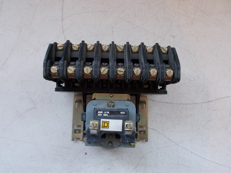 Square D L00012 Lighting Contactor Series C 0339 *FREE SHIPPING*