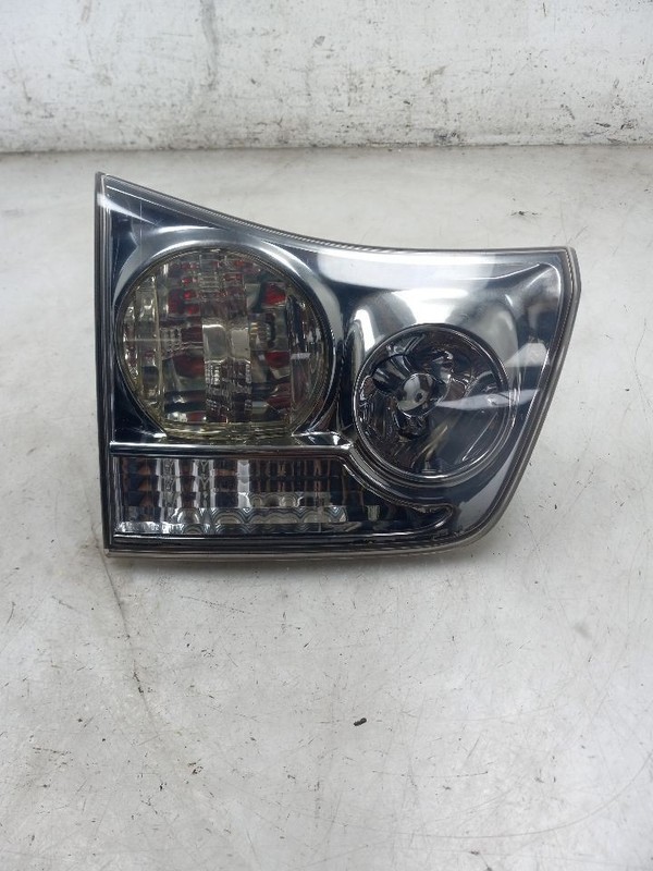 07 08 09 LEXUS RX330 DRIVER LEFT TAIL LIGHT LIFTGATE MOUNTED