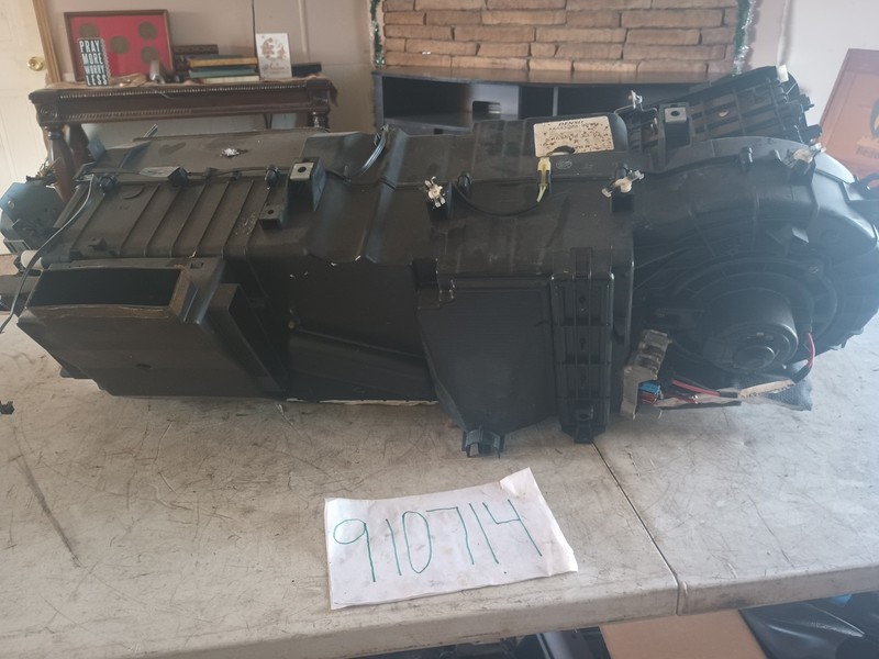 98-2005 MercedesML500 W163 Evaporator Box Heater Box A/C1638302362