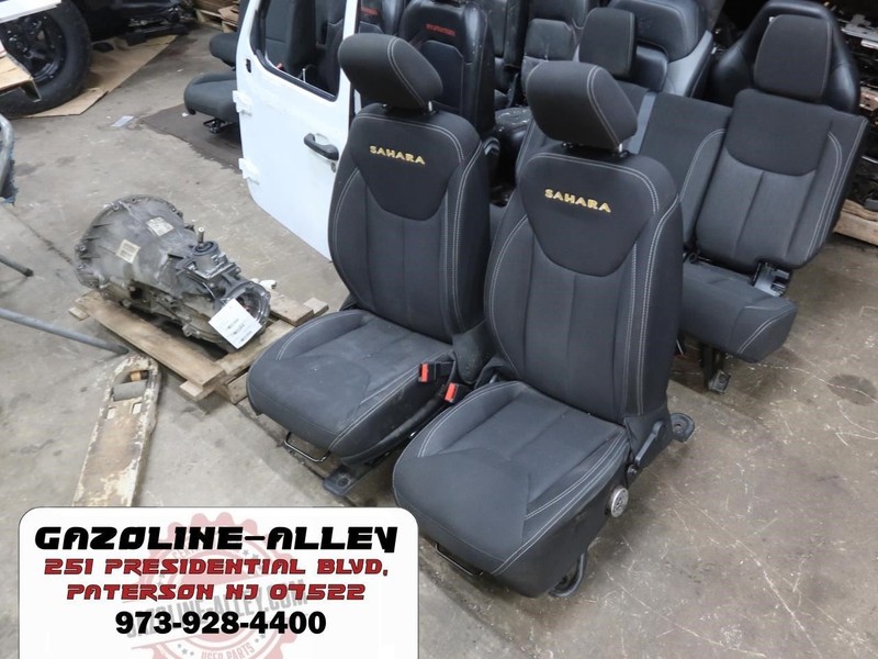 2011-2018 Jeep Wrangler JK JKU Sahara 4 Door OEM Black Cloth Seat Set