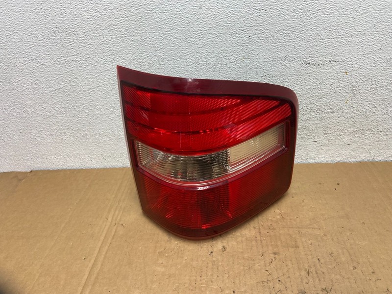 2004 to 2008 Ford F150 Flareside Right Passenger RH Side Tail Light AD3136 DW