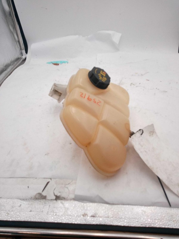 2015 Lincoln MKC Engine Coolant Reservoir Gold OEM EJ738K218AG 2.0L 2.3L